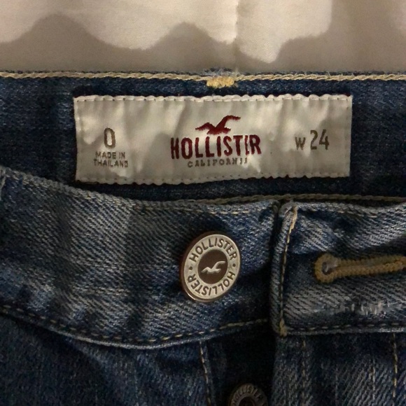 Hollister Shorts - Picture 2 of 2